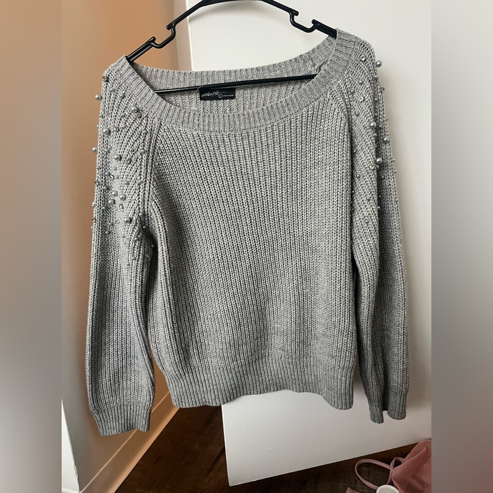 Grey sweater with pearl and rhinestone detail